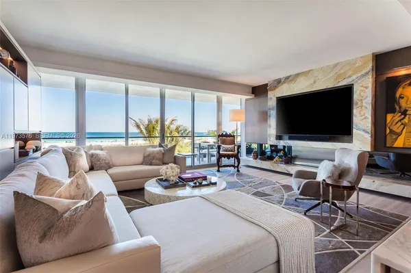$10,350,000 | 321 Ocean Drive, Unit 200, Miami Beach, FL 33139