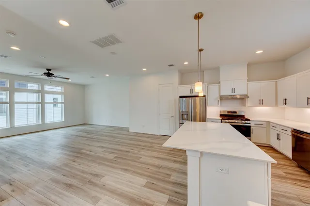 $406,000 | 1526 Ojeman Road, Unit A, Houston, TX 77055