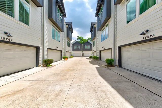 $406,000 | 1526 Ojeman Road, Unit A, Houston, TX 77055