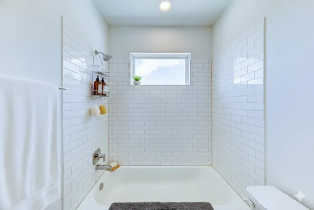 $406,000 | 1526 Ojeman Road, Unit A, Houston, TX 77055