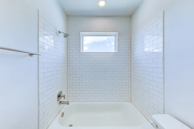 $406,000 | 1526 Ojeman Road, Unit A, Houston, TX 77055