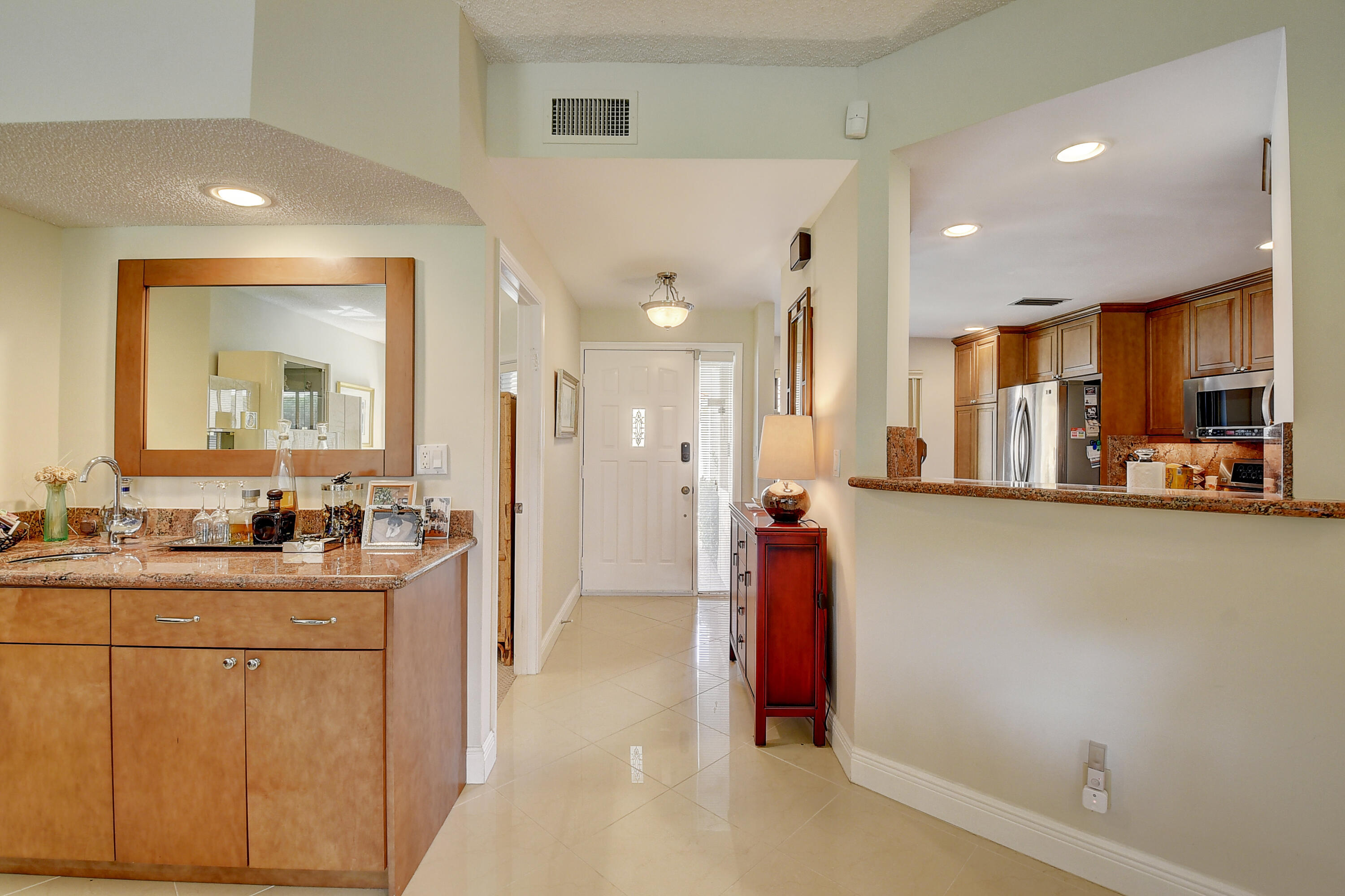 7900 Granada Place, Unit 1103 Boca Raton, FL 33433 - Photo 4 of 56 Entry