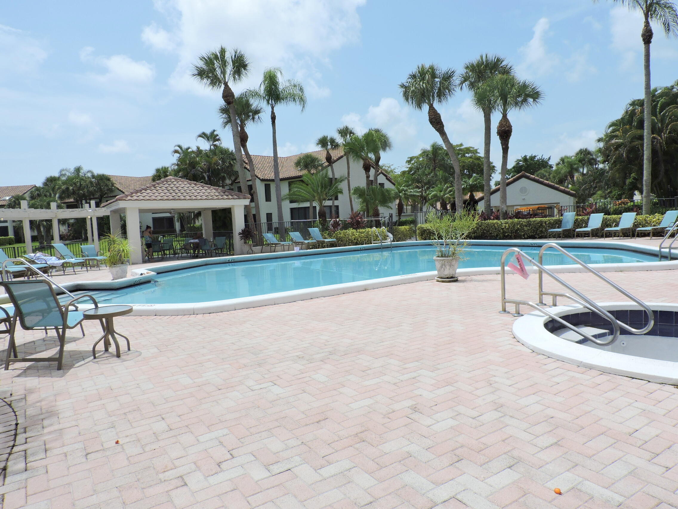 7900 Granada Place, Unit 1103 Boca Raton, FL 33433 - Photo 47 of 56 pool