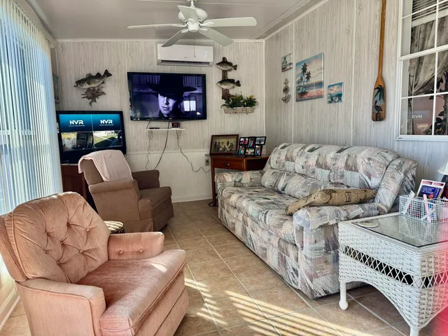 $359,000 | 2132 Southeast 29th Street, Okeechobee, FL 34974