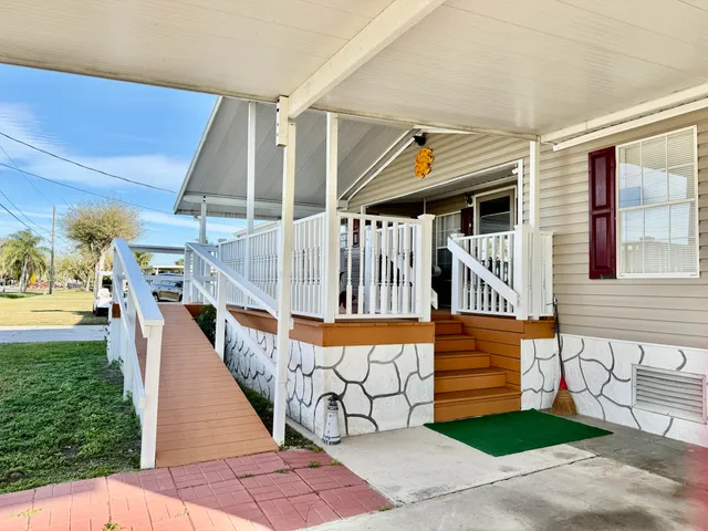 $359,000 | 2132 Southeast 29th Street, Okeechobee, FL 34974