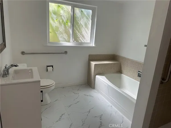 $10,000 | 3025 East Hillcrest Avenue, Orange, CA 92867