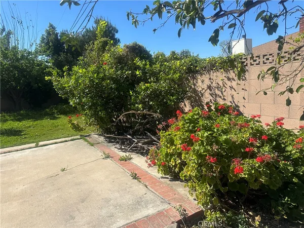 $10,000 | 3025 East Hillcrest Avenue, Orange, CA 92867