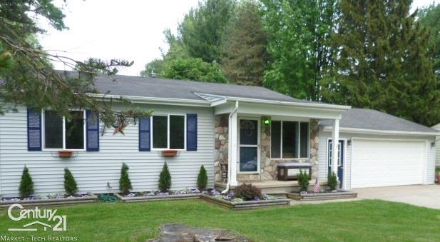 8935 Folkert Road Algonac, MI 48001 - Photo 1 of 19 31321554.JPG