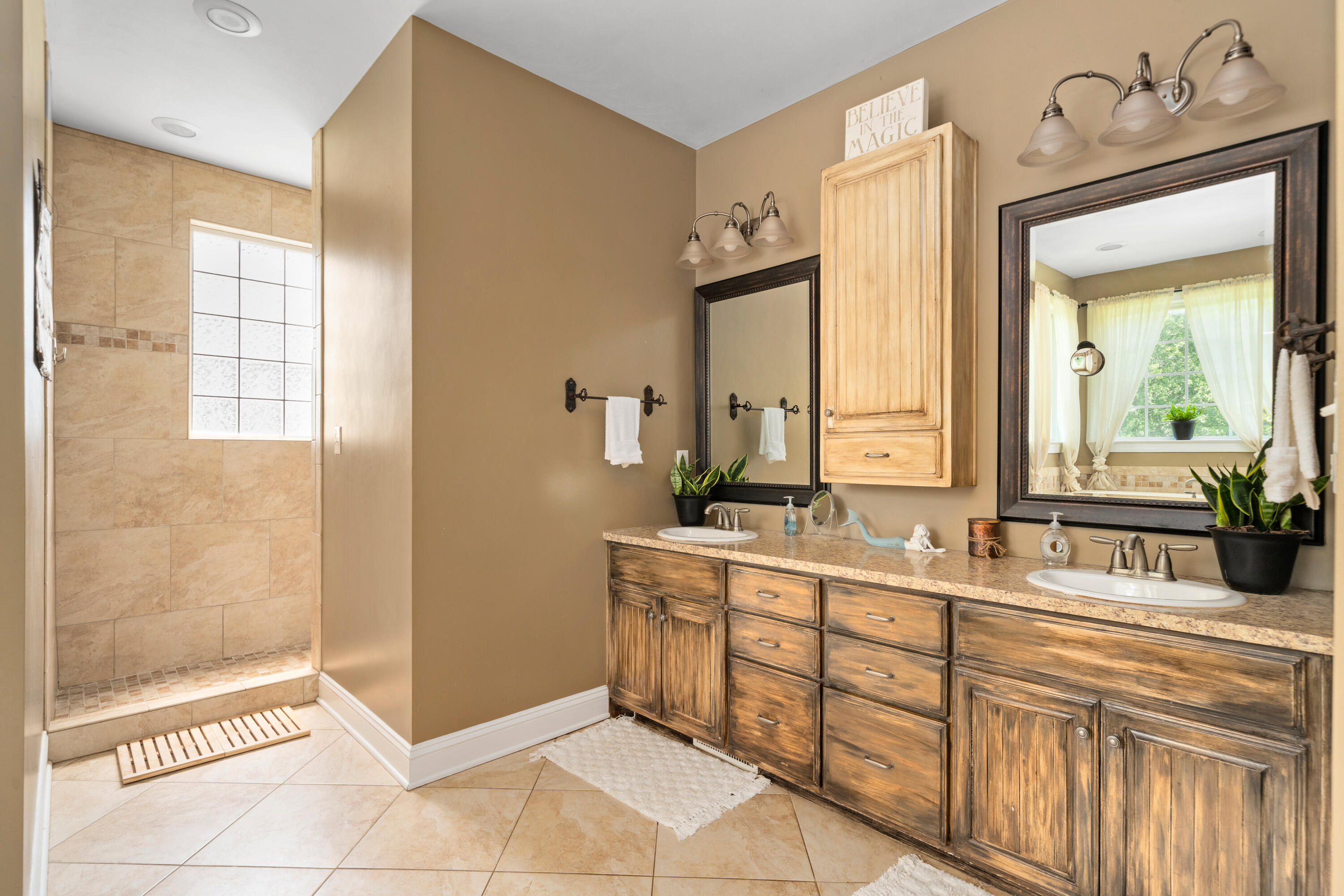 2311 Blacksburg Road Fincastle, VA 24090 - Photo 19 of 40 Primary Bath