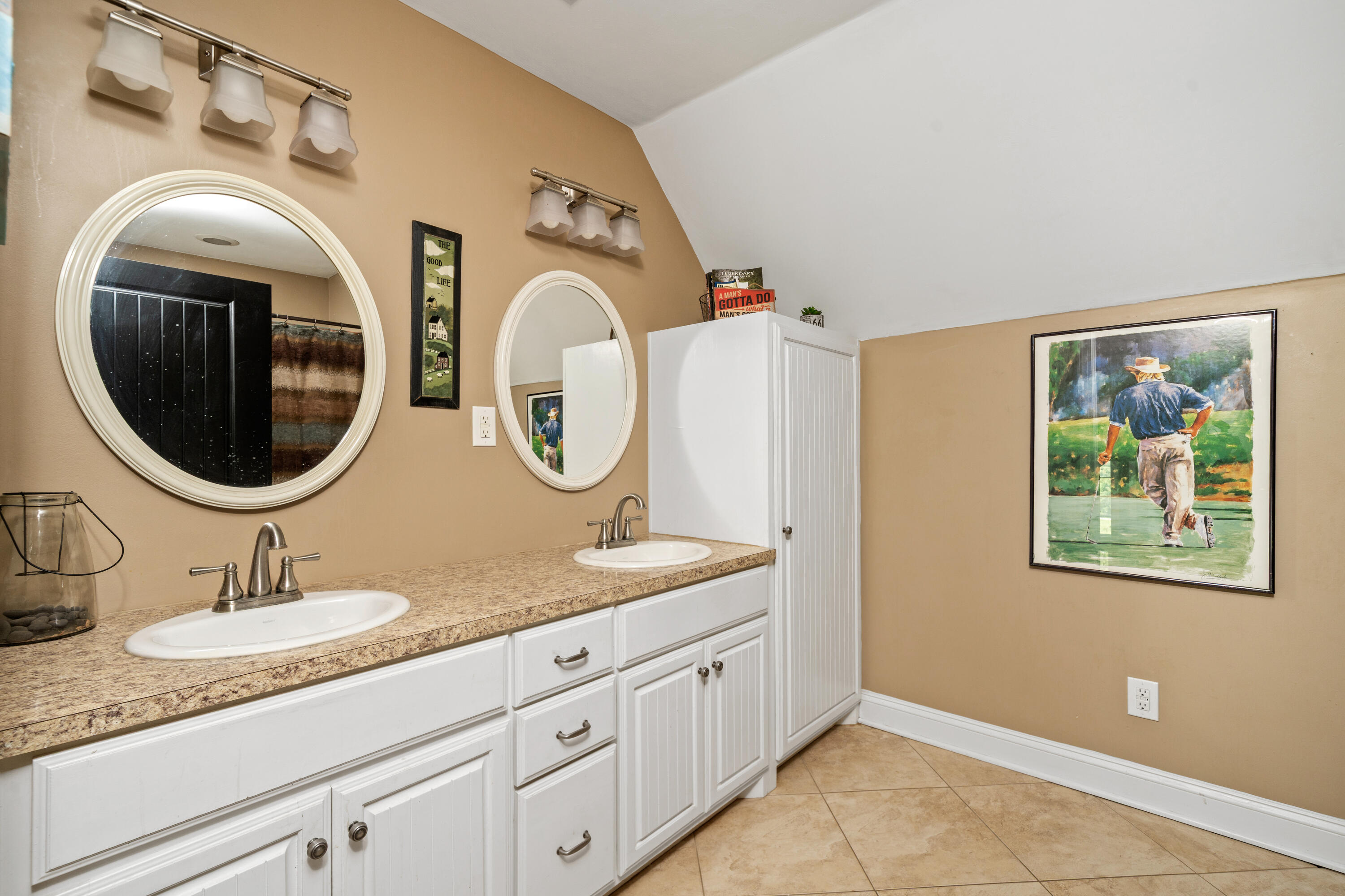 2311 Blacksburg Road Fincastle, VA 24090 - Photo 30 of 40 Bath