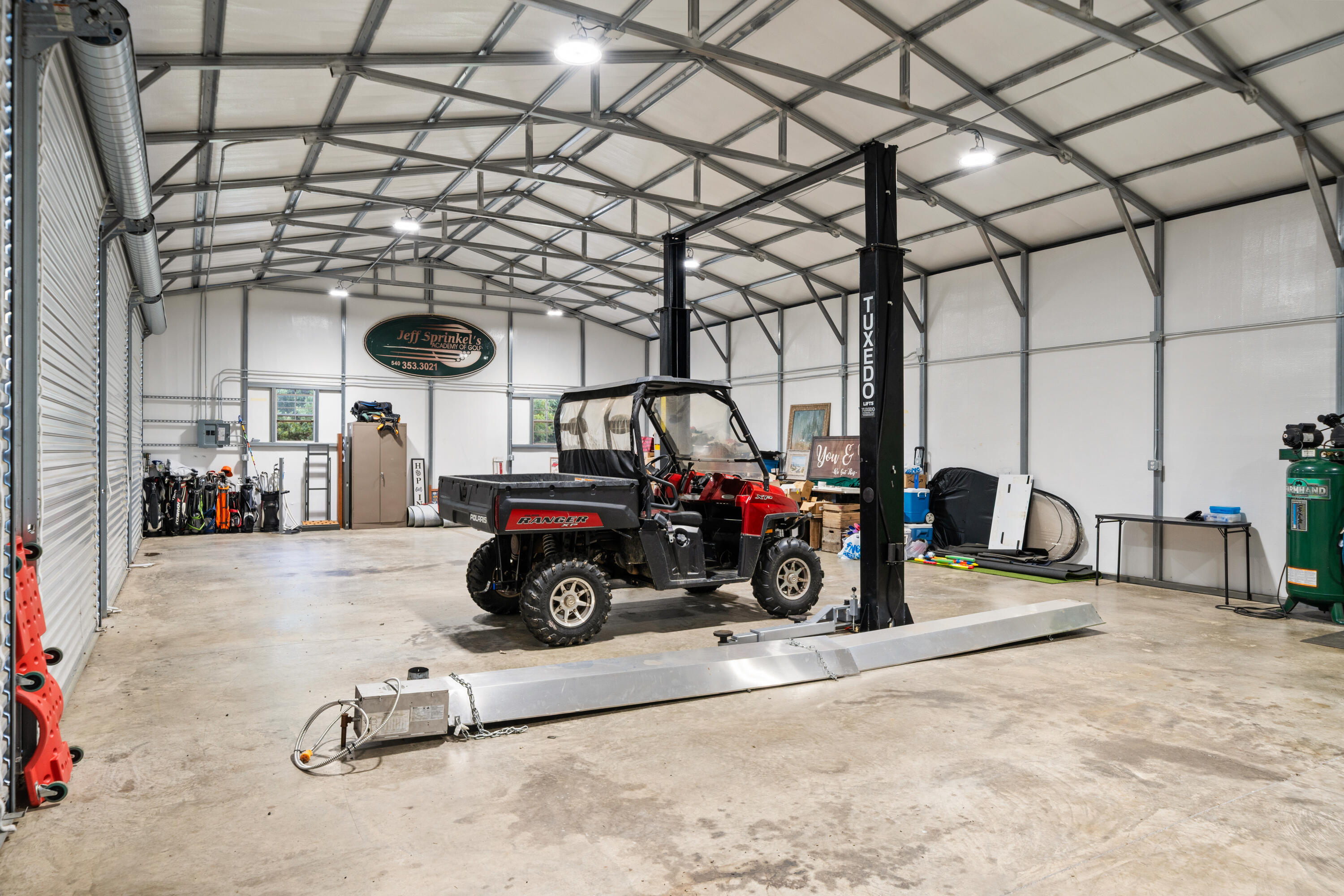 2311 Blacksburg Road Fincastle, VA 24090 - Photo 39 of 40 Garage