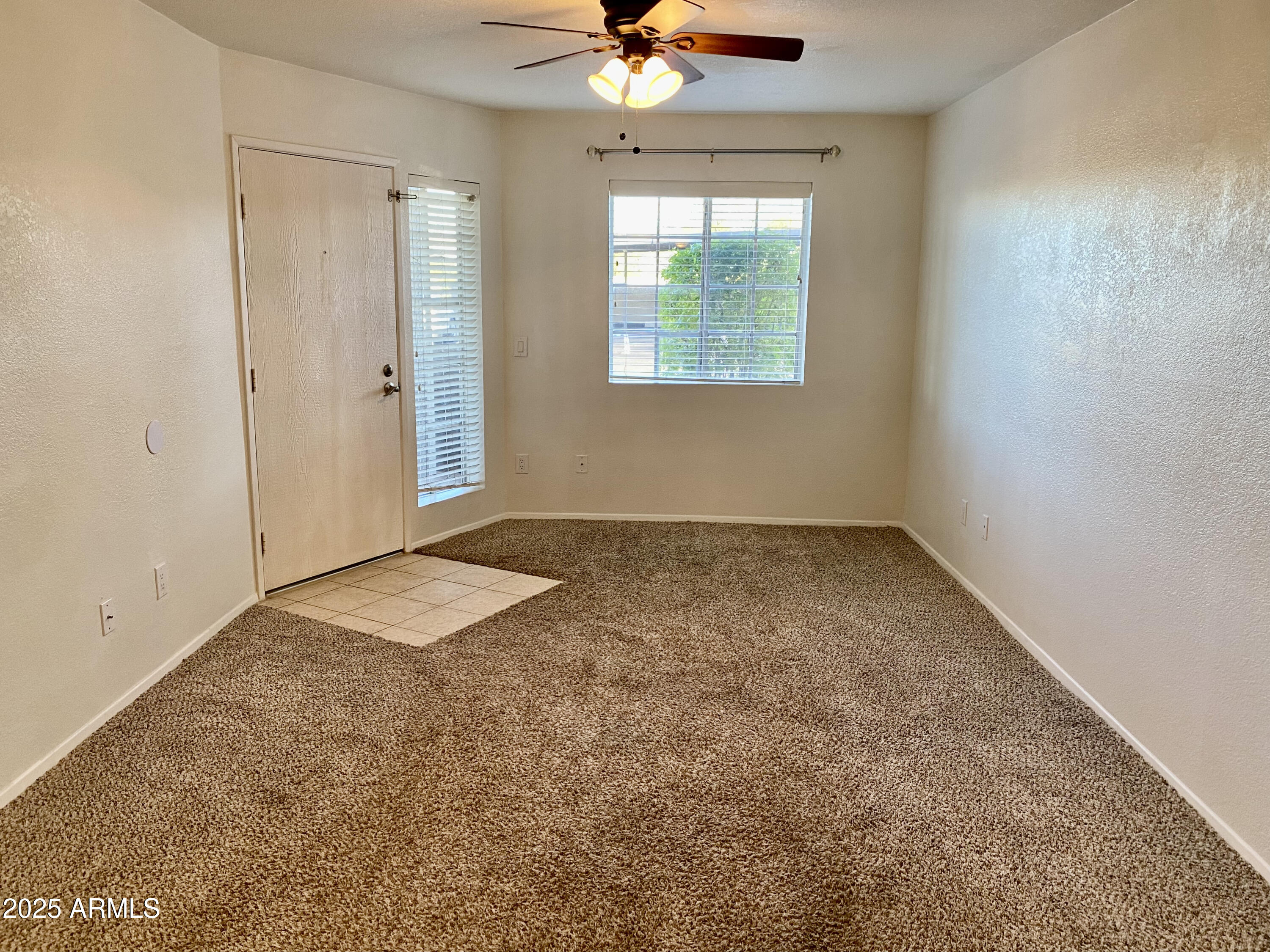 1720 East Thunderbird Road, Unit 1047 Phoenix, AZ 85022 - Photo 2 of 21 IMG_6012