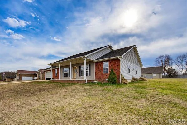$229,000 | 8 Summerfield Estates, Doniphan, MO 63935