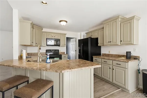 $229,000 | 8 Summerfield Estates, Doniphan, MO 63935