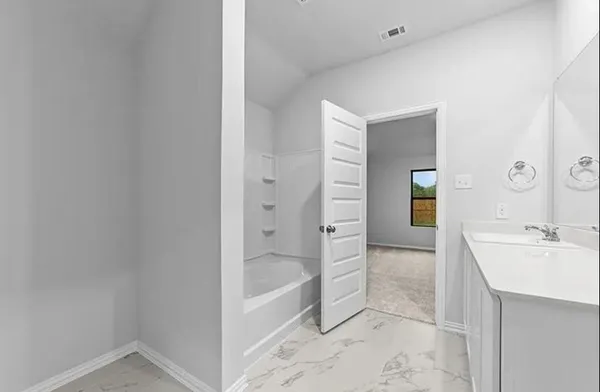 $2,800 | 3509 Foxhound Lane, Denton, TX 76208