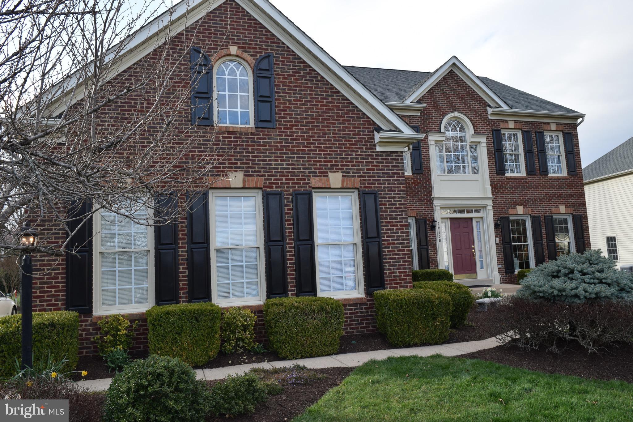 14158 Clubhouse Road Gainesville, VA 20155 - Photo 3 of 17 Exterior (Front)