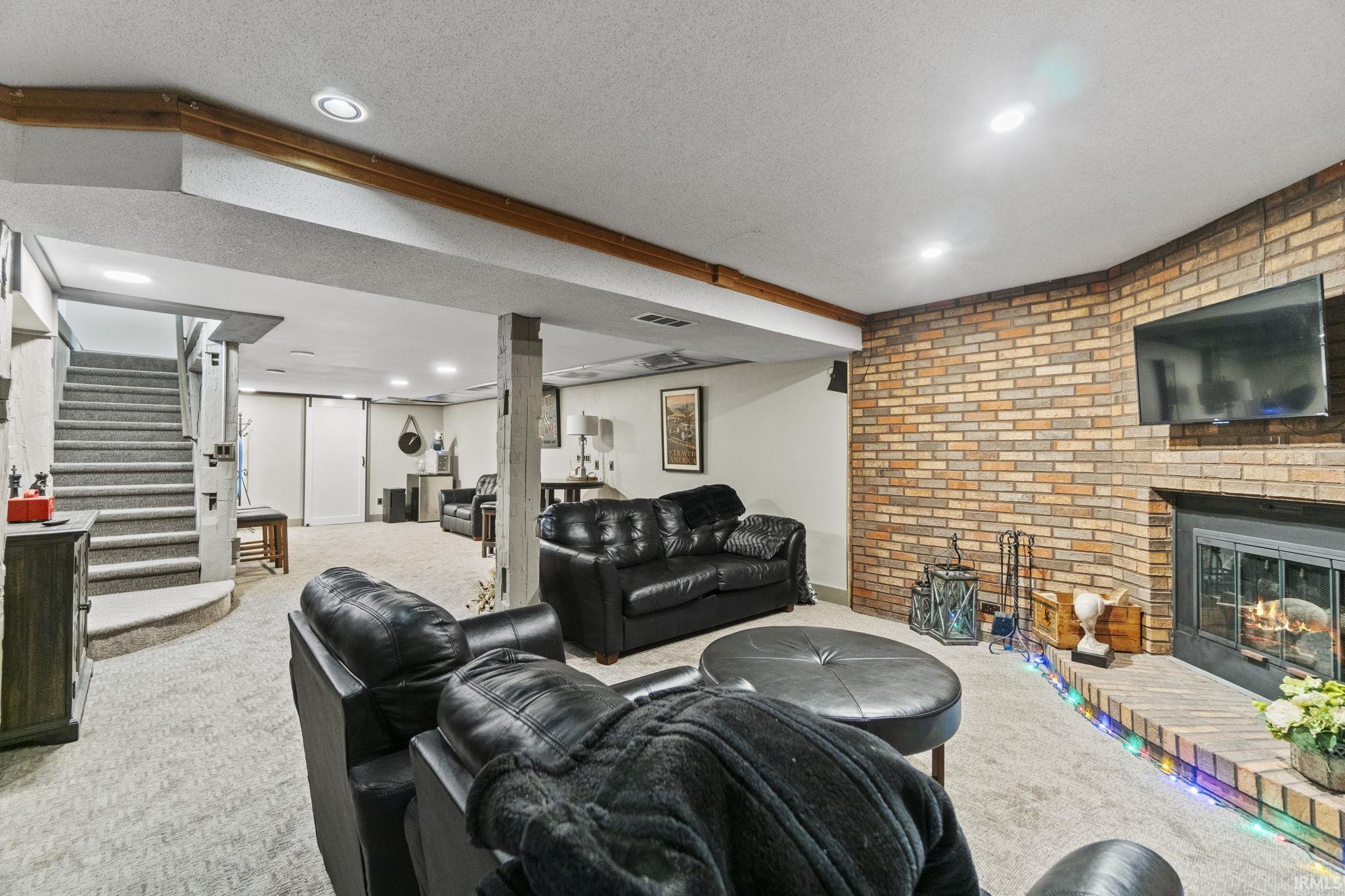 10932 Hickory Tree Road Fort Wayne, IN 46845 - Photo 29 of 36