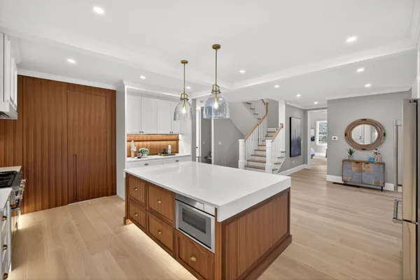 $3,695,000 | 83 Old Mail Road, North Chatham, MA 02650