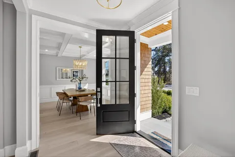$3,695,000 | 83 Old Mail Road, North Chatham, MA 02650