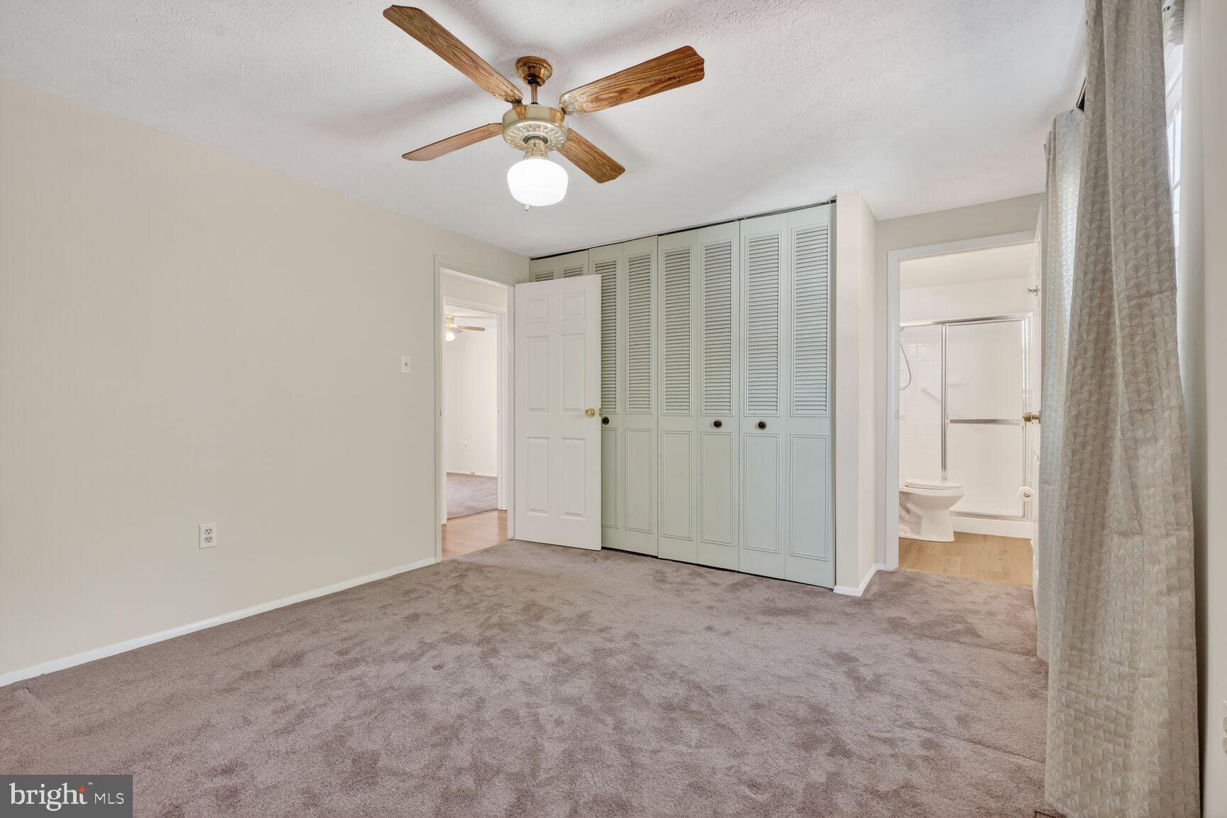 2806 Logway Road Vienna, VA 22181 - Photo 14 of 33 an empty room with fan and a ceiling fan