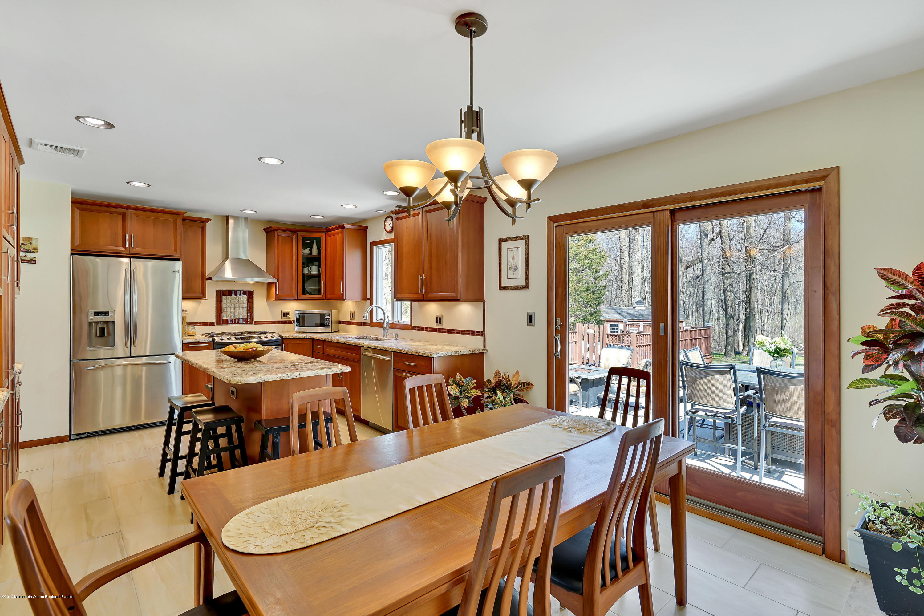 117 Marvin Road Middletown, NJ 07748 - Photo 13 of 32 Kitchen/Dining Room
