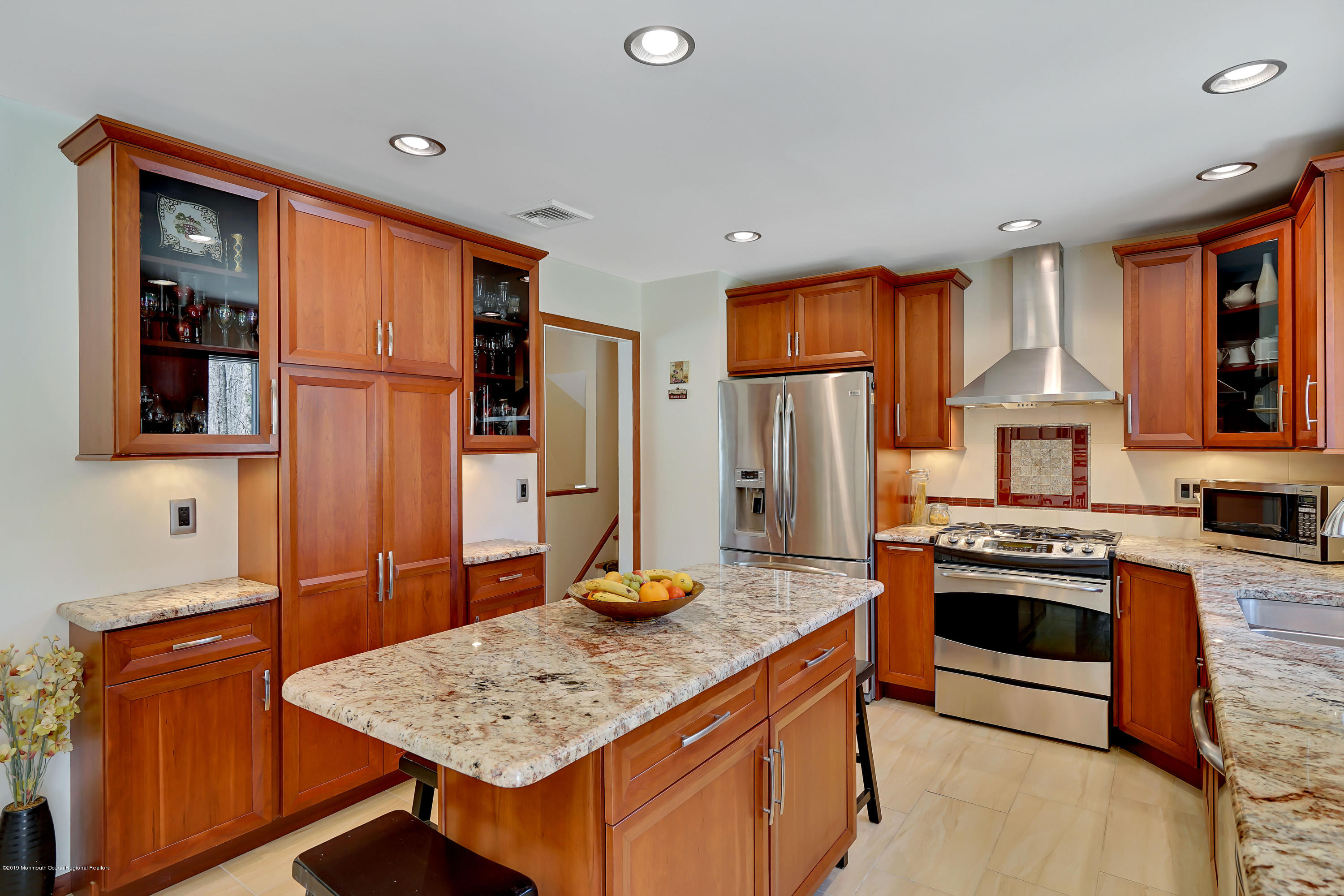 117 Marvin Road Middletown, NJ 07748 - Photo 10 of 32 Kitchen