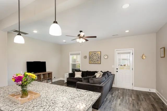 $215,000 | 328 Fallow Circle, Clarksville, TN 37040