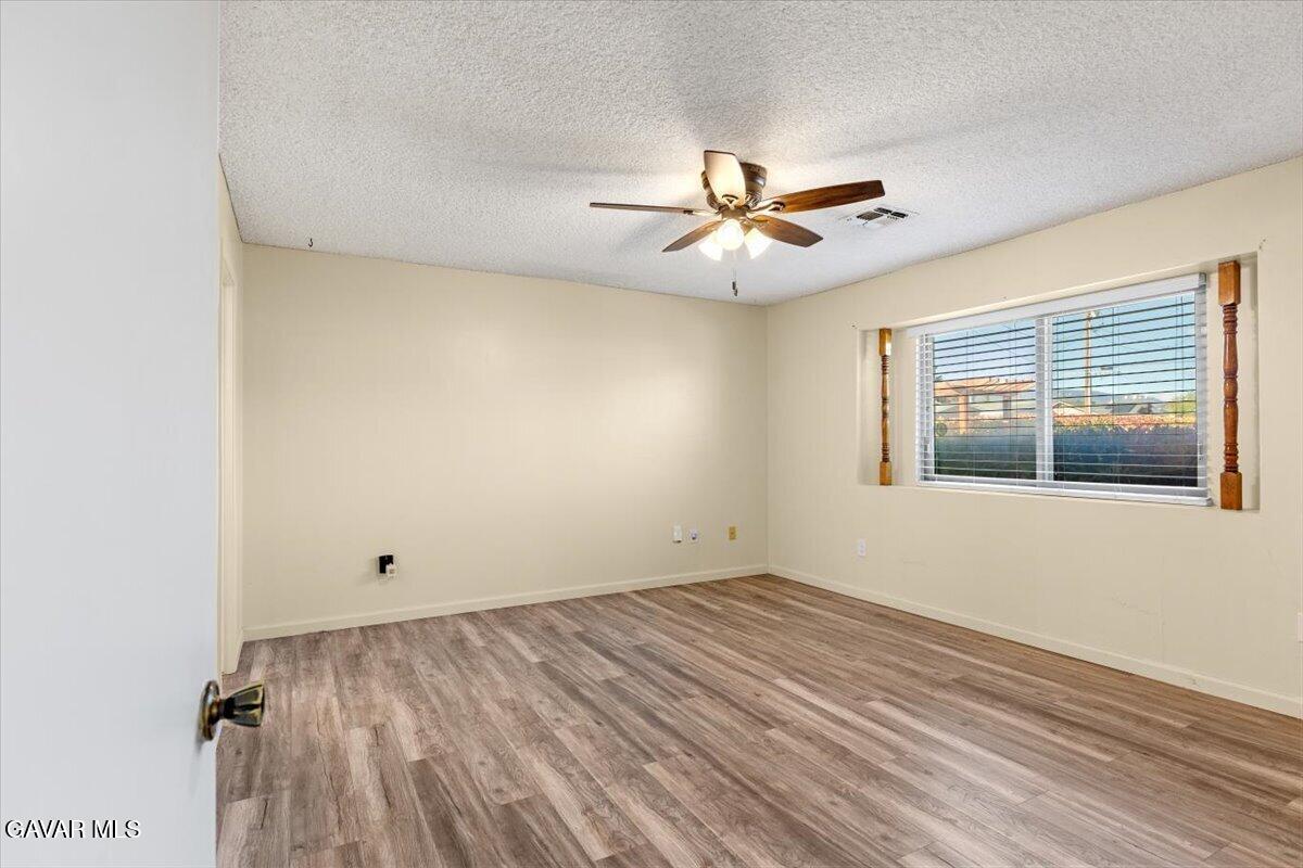 22020 Westwood Boulevard Tehachapi, CA 93561 - Photo 19 of 52 08-6Y9A4915
