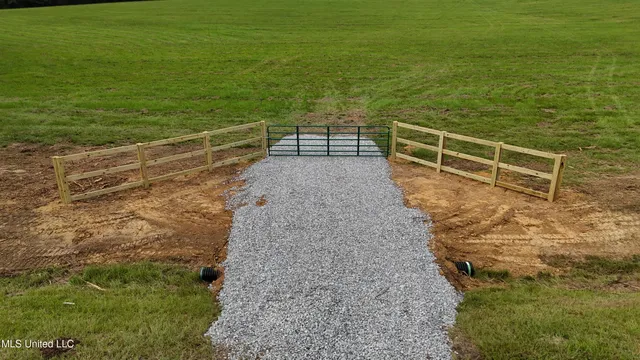 $118,490 | 2 Sulphur Springs Road, Canton, MS 39046