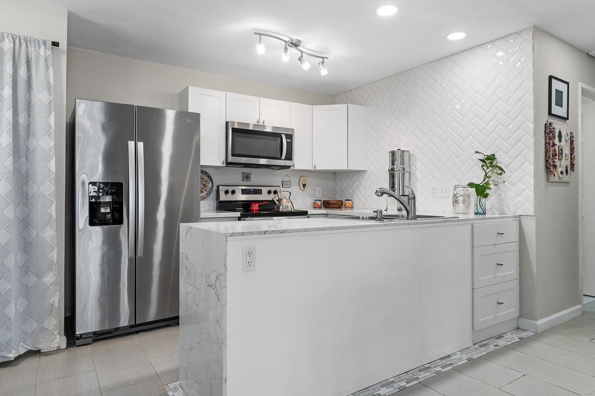 140 Uwapo Road, Unit 3202 Kihei, HI 96753 - Photo 17 of 48