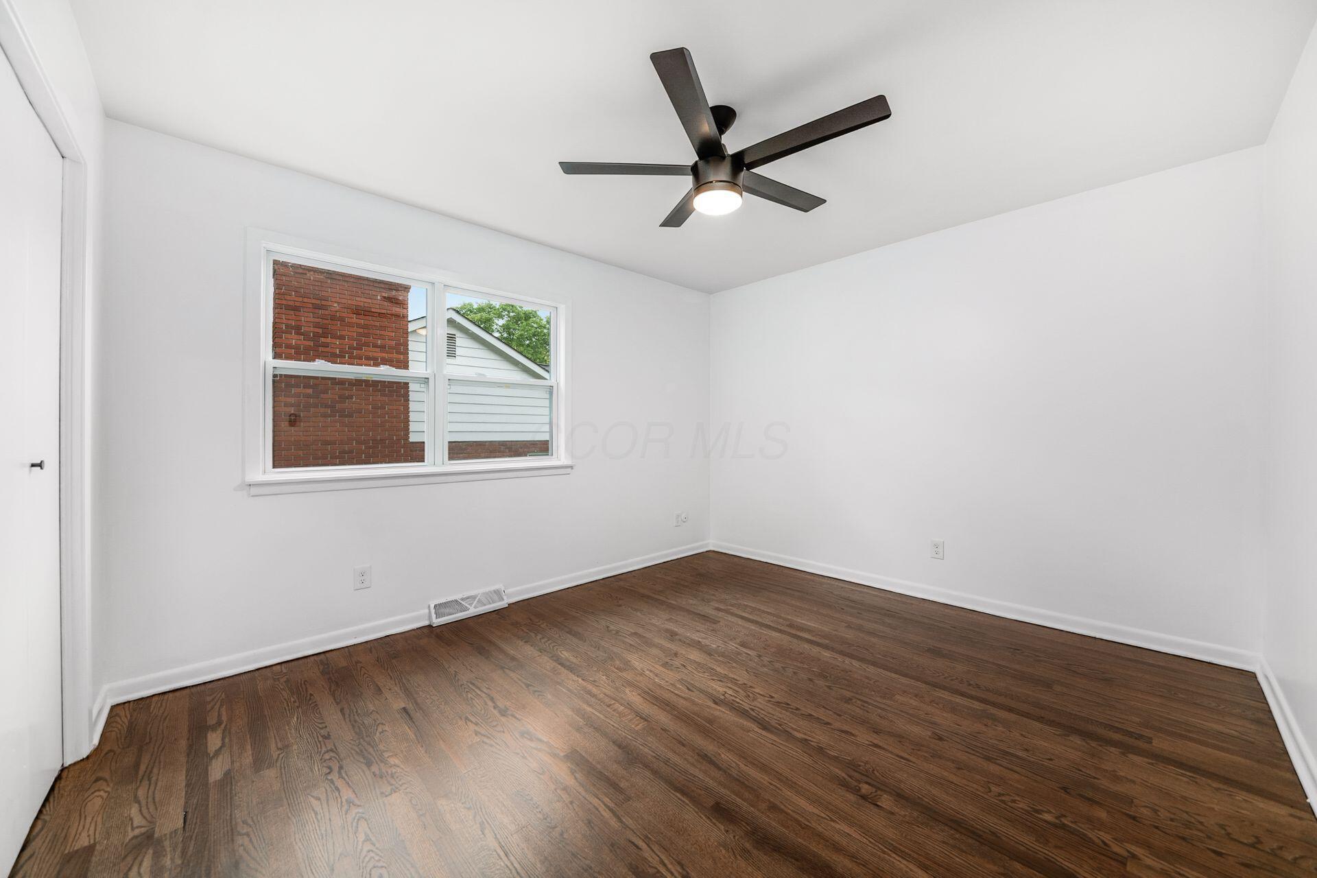 265 Storington Road Westerville, OH 43081 - Photo 18 of 39 Spare Bedroom