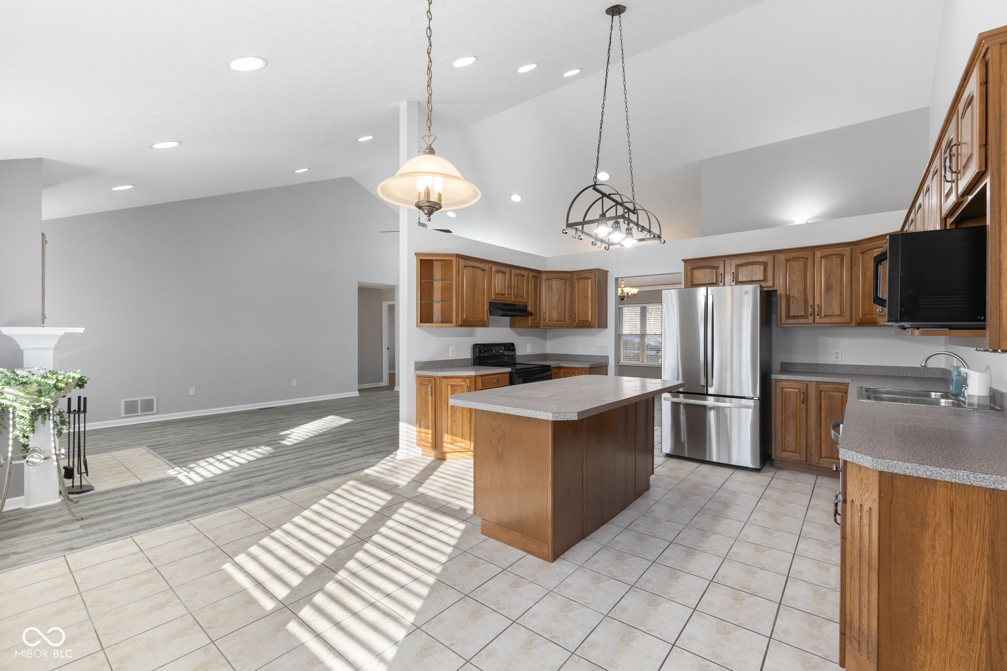 2395 West Robin Road Scottsburg, IN 47170 - Photo 14 of 49 Gallery Image 14