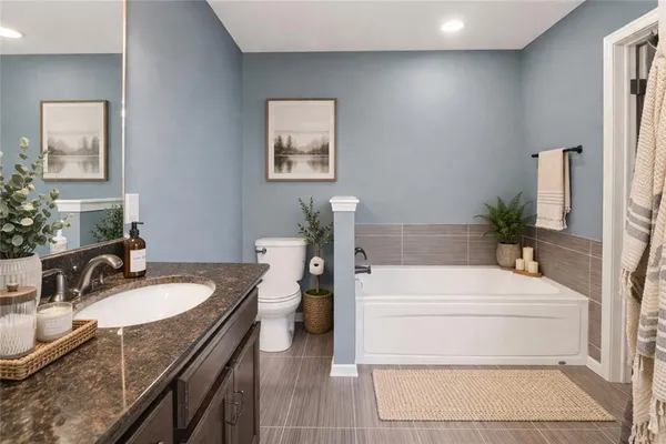 $429,900 | 11104 North Belleview Avenue, Kansas City, MO 64155