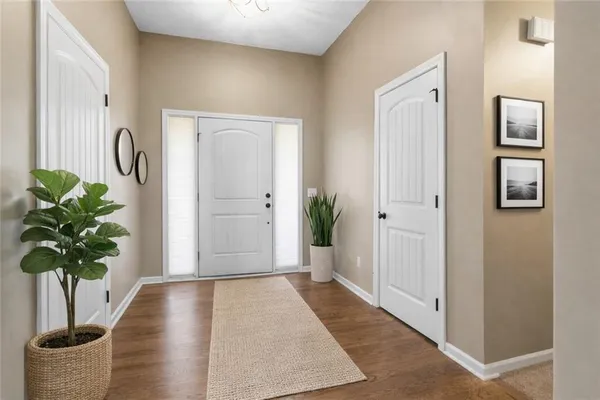 $429,900 | 11104 North Belleview Avenue, Kansas City, MO 64155