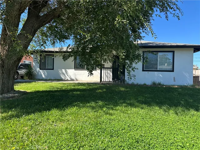 $2,700 | 38515 Landon Avenue, Palmdale, CA 93550
