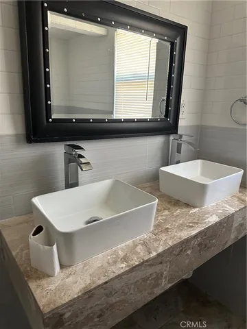 $2,700 | 38515 Landon Avenue, Palmdale, CA 93550