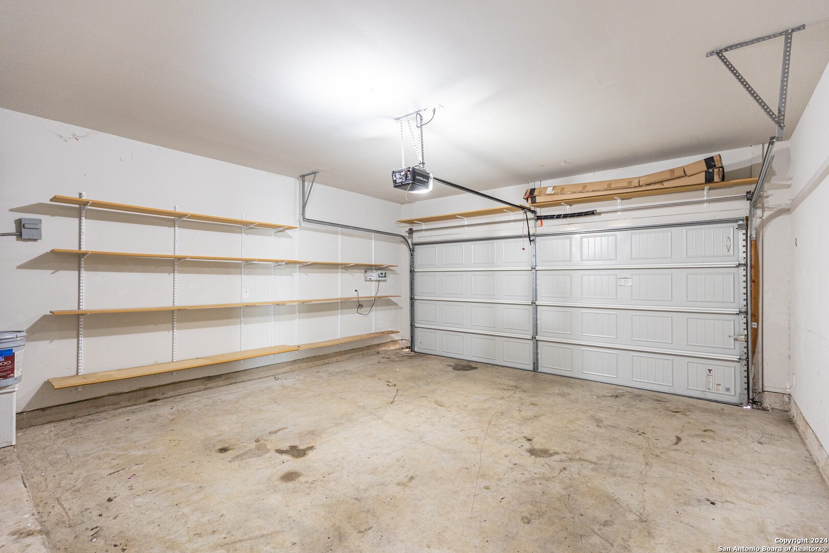 8527 Rolling Tree Converse, TX 78109 - Photo 34 of 40 a view of a room with storage