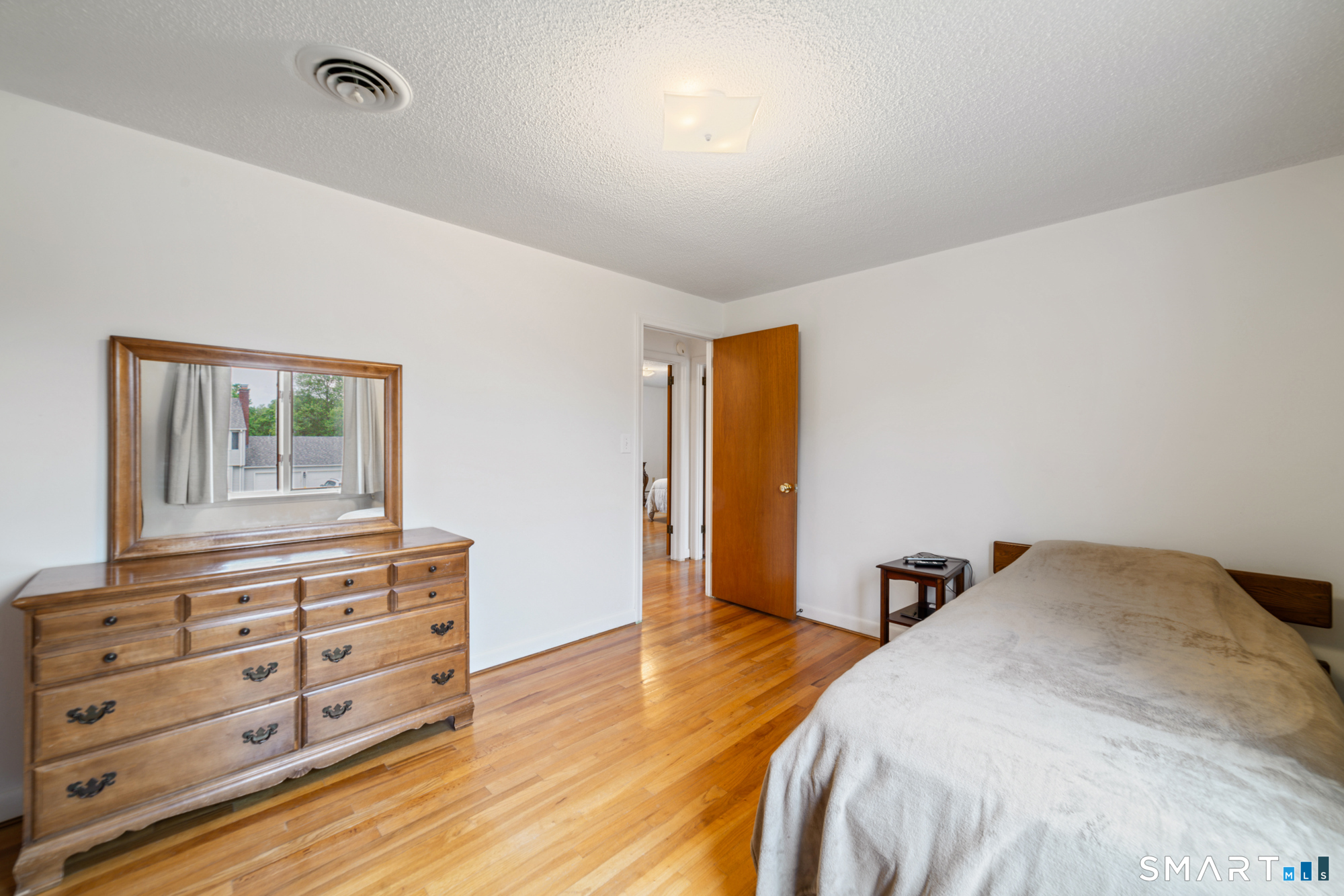 36 Cross Hill Road Wethersfield, CT 06109 - Photo 16 of 40