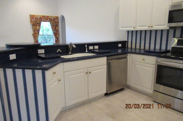 7416 Falls Road West Boynton Beach, FL 33437 - Photo 14 of 46 IMG_0041 (4)