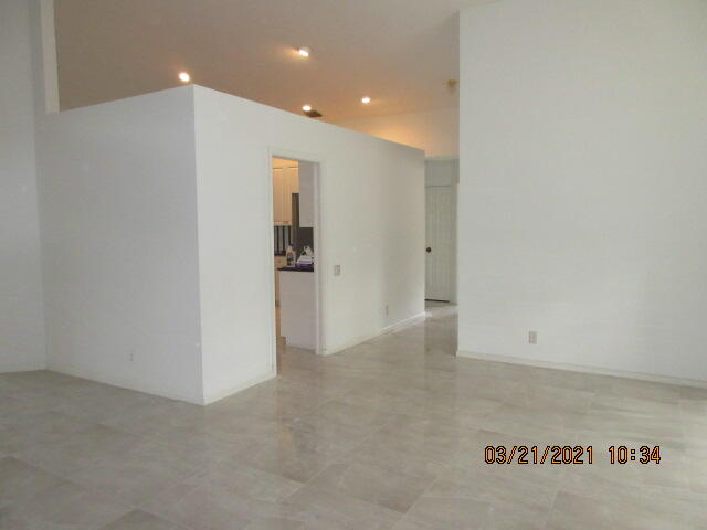 7416 Falls Road West Boynton Beach, FL 33437 - Photo 5 of 46 IMG_0004 (11)