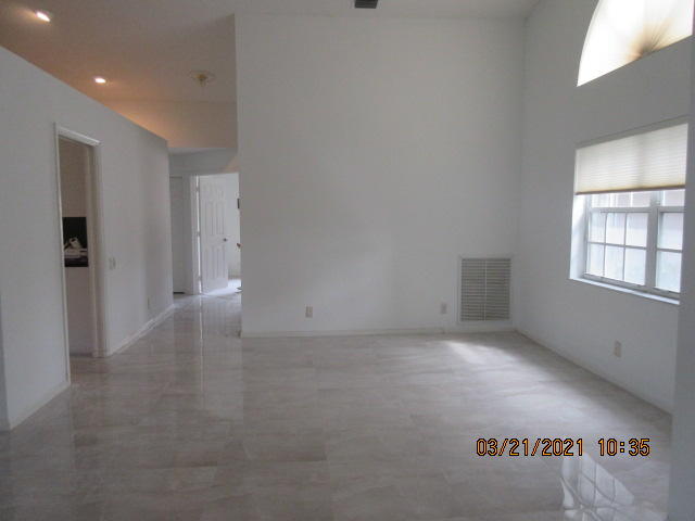 7416 Falls Road West Boynton Beach, FL 33437 - Photo 6 of 46 IMG_0007 (10)