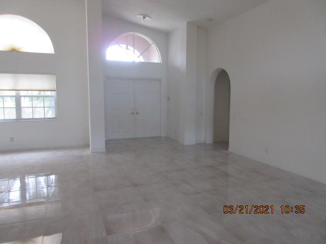7416 Falls Road West Boynton Beach, FL 33437 - Photo 8 of 46 IMG_0010 (10)