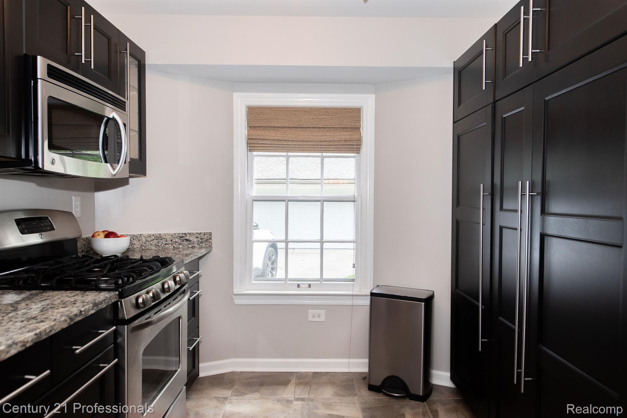 3960 Cumberland Road Berkley, MI 48072 - Photo 19 of 41 Gallery Image 19