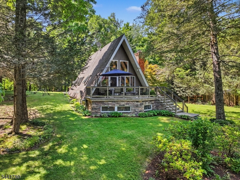 420 Phillips Road Vernon, NJ 07422 - Photo 3 of 45