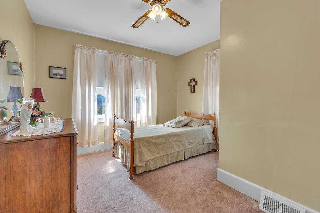 420 Elm Road Ambridge, PA 15003 - Photo 13 of 39 Gallery Image 13