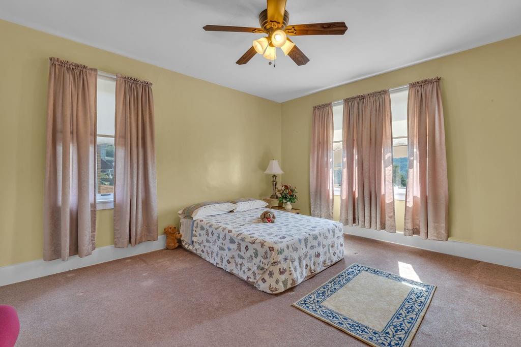 420 Elm Road Ambridge, PA 15003 - Photo 15 of 39 Gallery Image 15