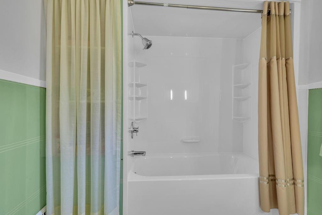 420 Elm Road Ambridge, PA 15003 - Photo 18 of 39 Gallery Image 18
