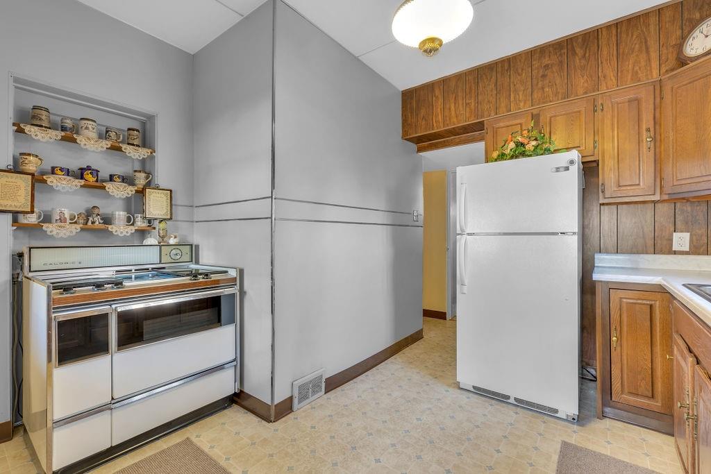 420 Elm Road Ambridge, PA 15003 - Photo 5 of 39 Gallery Image 5