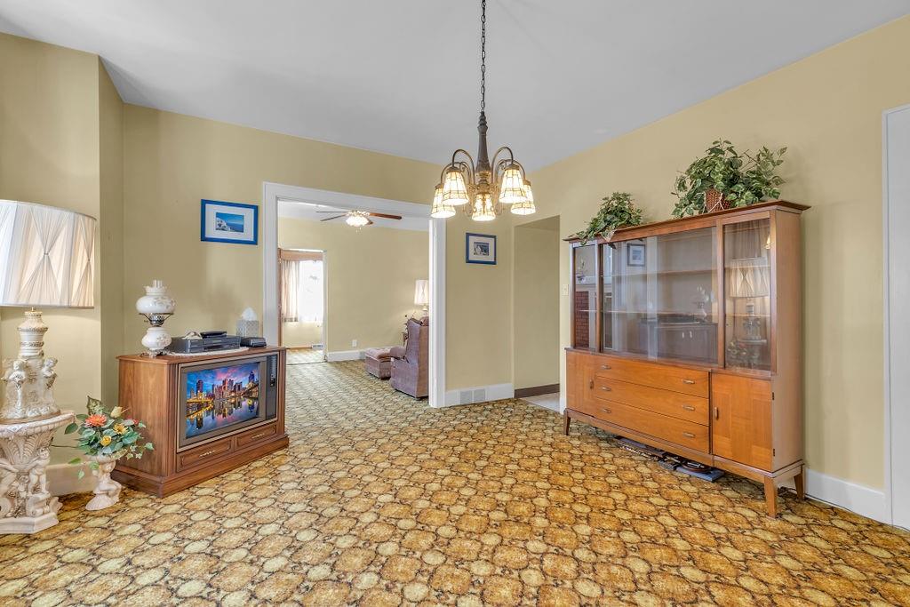420 Elm Road Ambridge, PA 15003 - Photo 7 of 39 Gallery Image 7