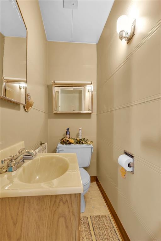 420 Elm Road Ambridge, PA 15003 - Photo 10 of 39 Gallery Image 10